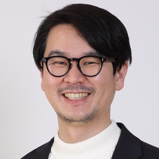 新井 悠 氏
